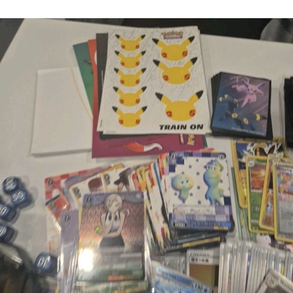 Pokemon Trading Card Collection - Multicolor Assortment - Picture 6 of 9